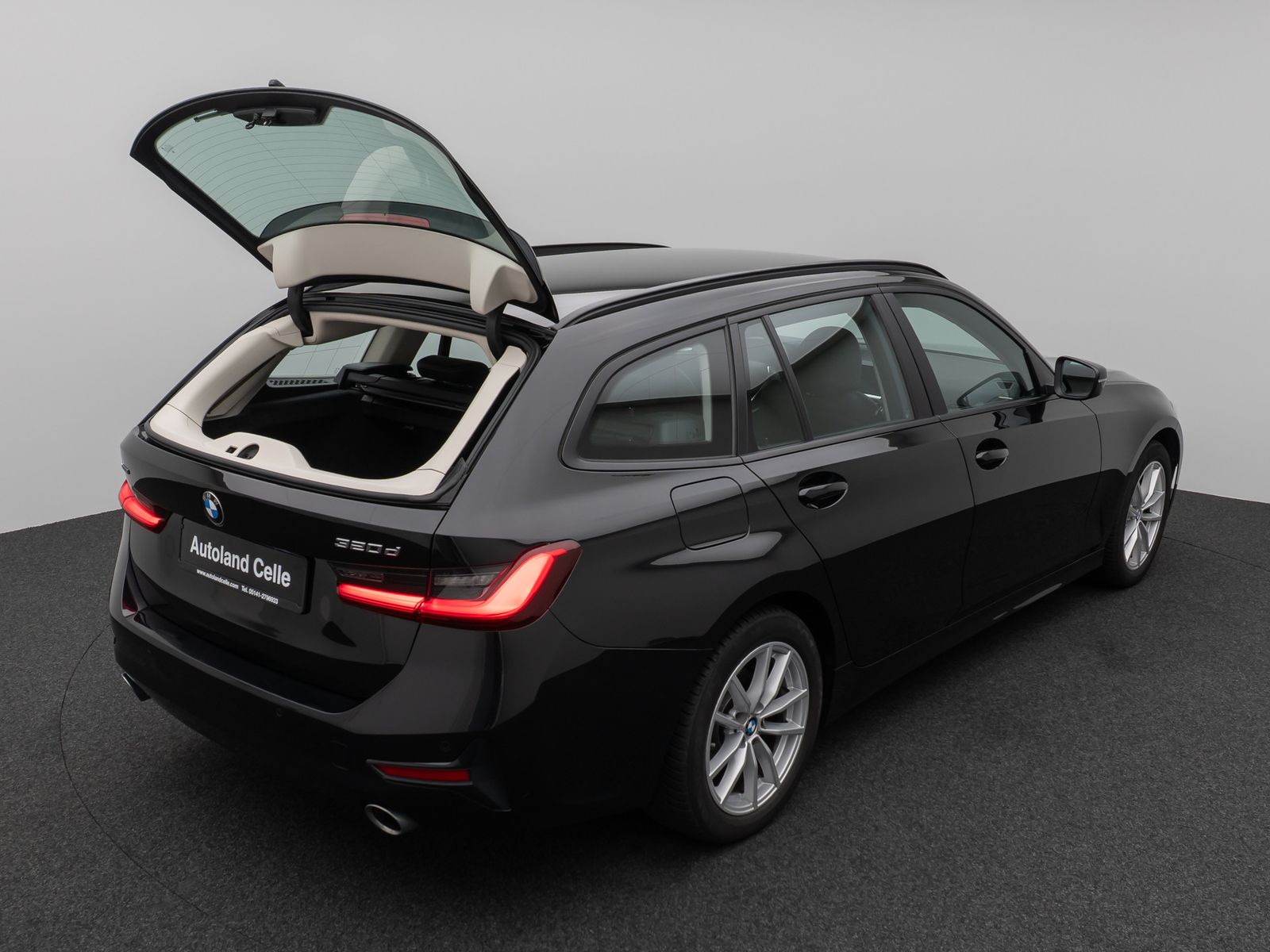 Fahrzeugabbildung BMW 320d xD HiFi Alarm DAB LED PDC Sportsitz Leder