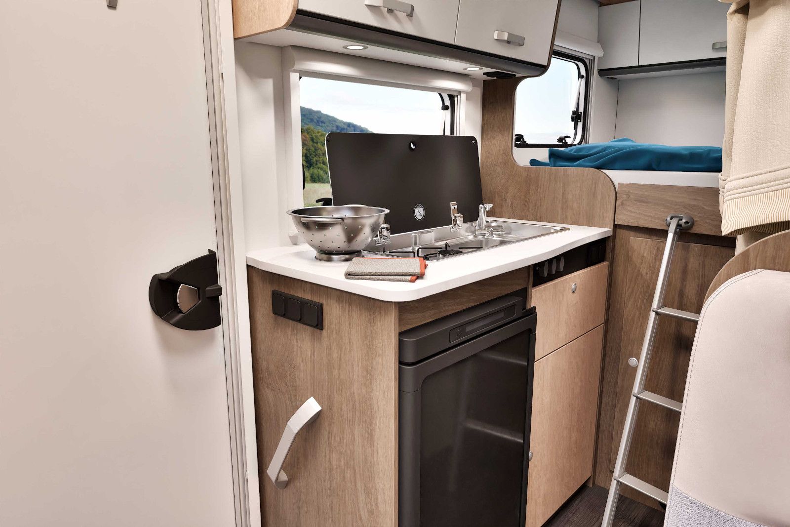 Fahrzeugabbildung Carado V-132 pro+ BIS ZU 10.000 € SPAREN !!!