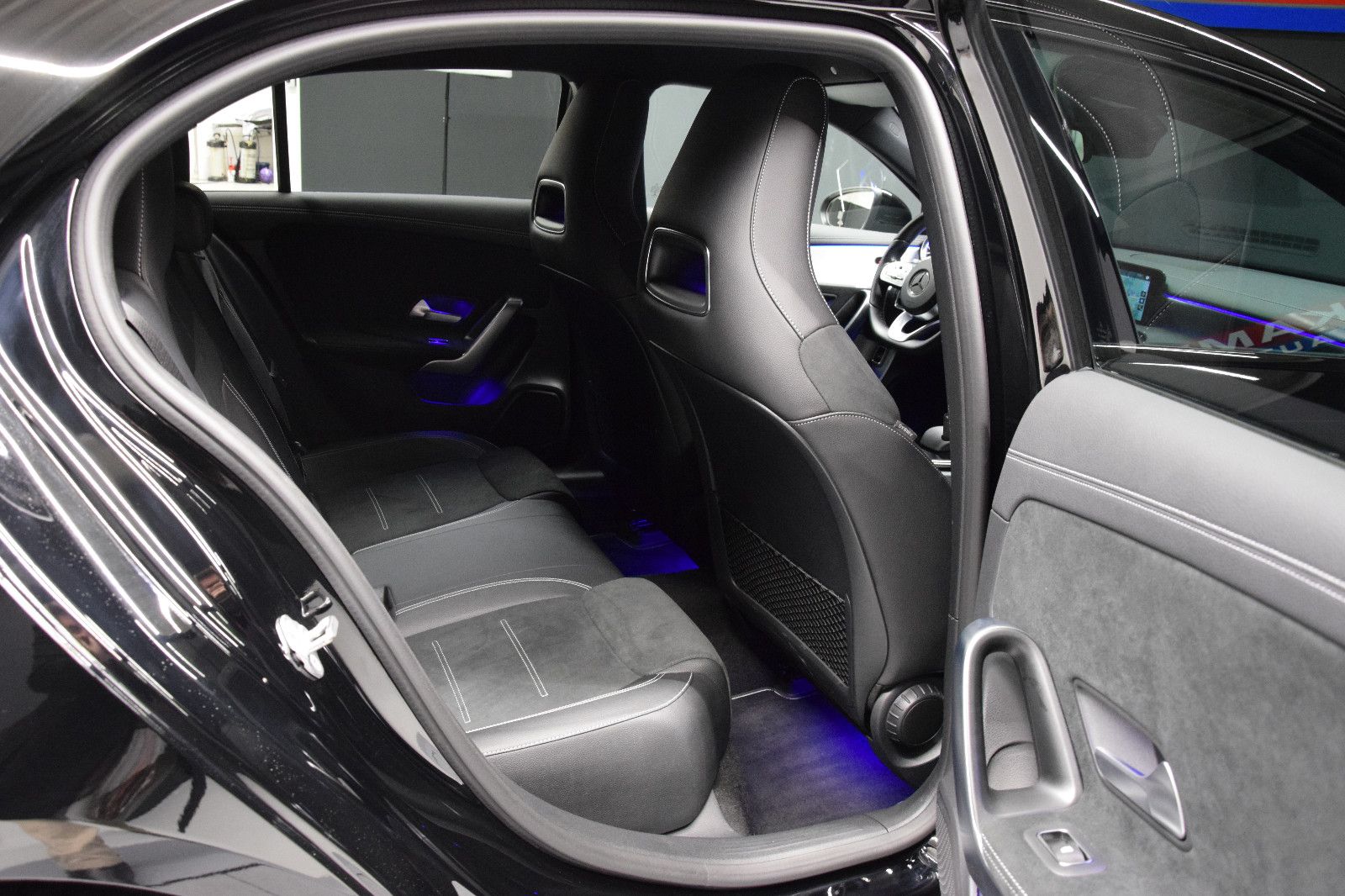 Fahrzeugabbildung Mercedes-Benz A 250 e Edition 2020 AMG Kamera LED MBUX Night