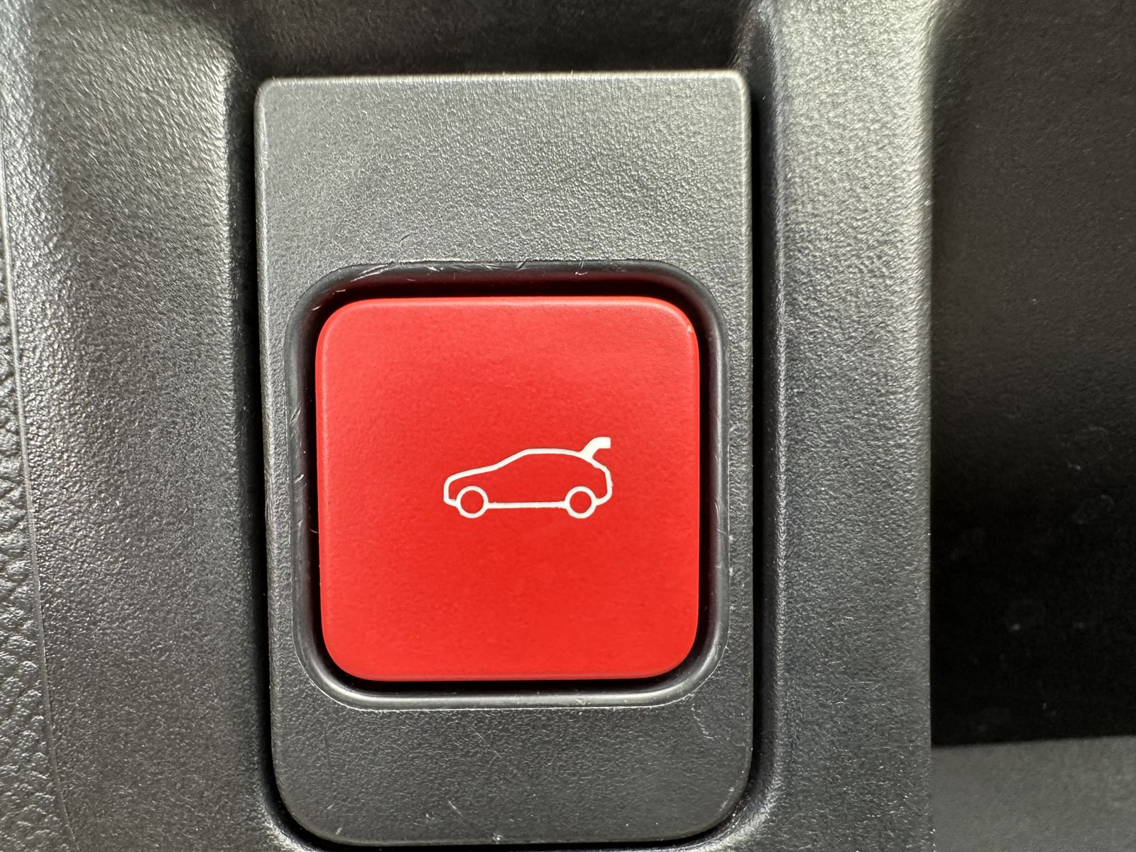 Fahrzeugabbildung Opel Astra SpT 1.5 D GS NAV+MATRIX+HUD+17ZO+360°+1HD