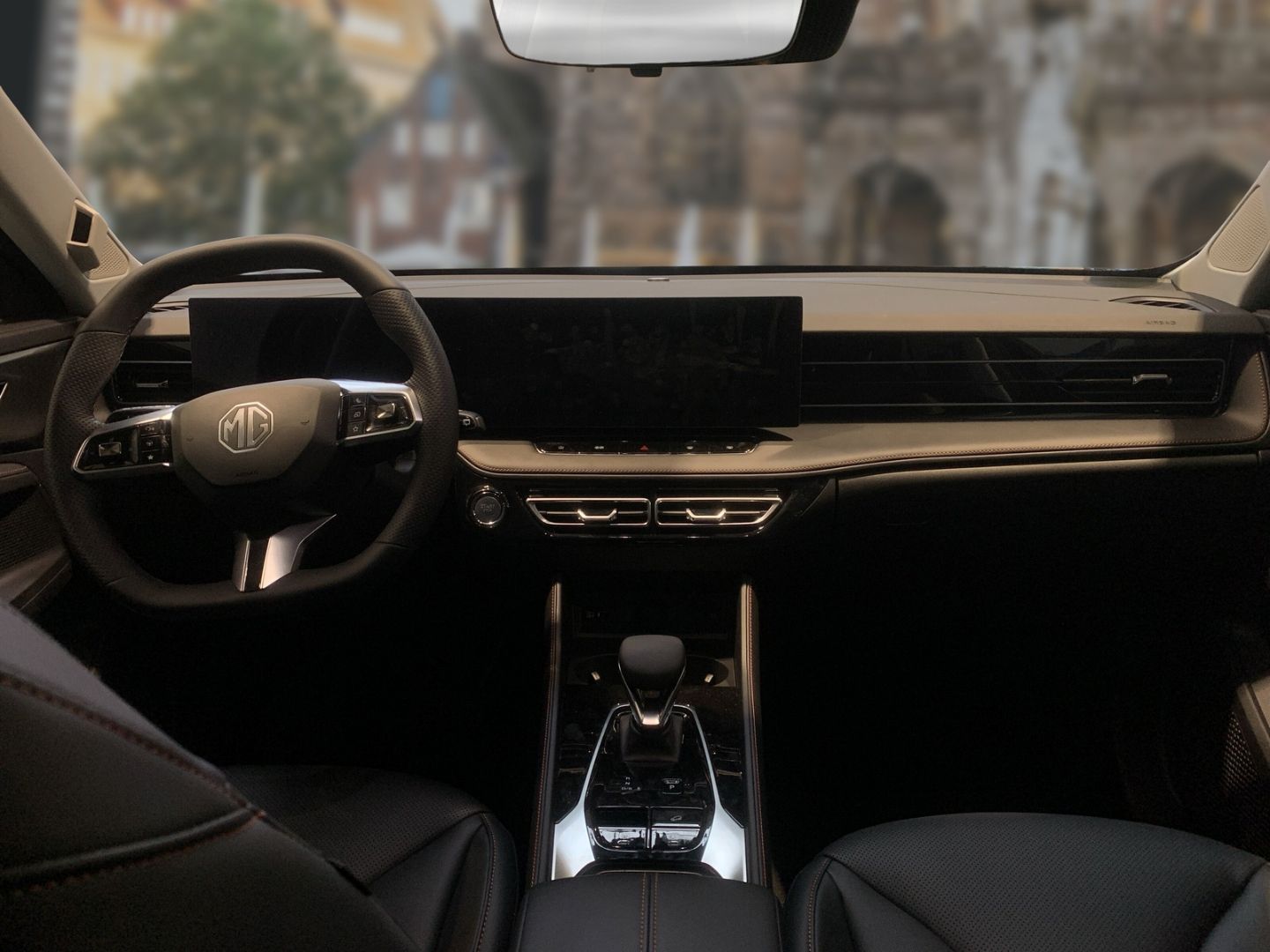 Fahrzeugabbildung MG HS PHEV Luxury Automatik- FINANZIERUNGSANGEBOT!