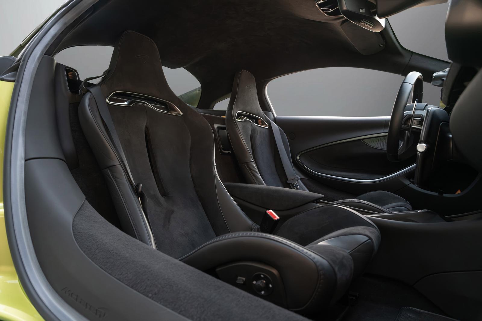 McLaren Artura 3 Jahre Garantie & 2 Jahre Service inkl