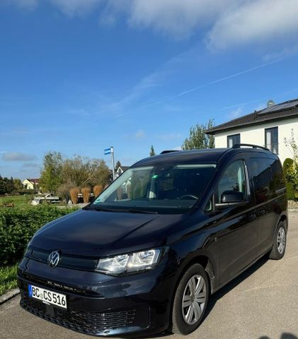 Volkswagen Caddy California mit Miniküche + Bett