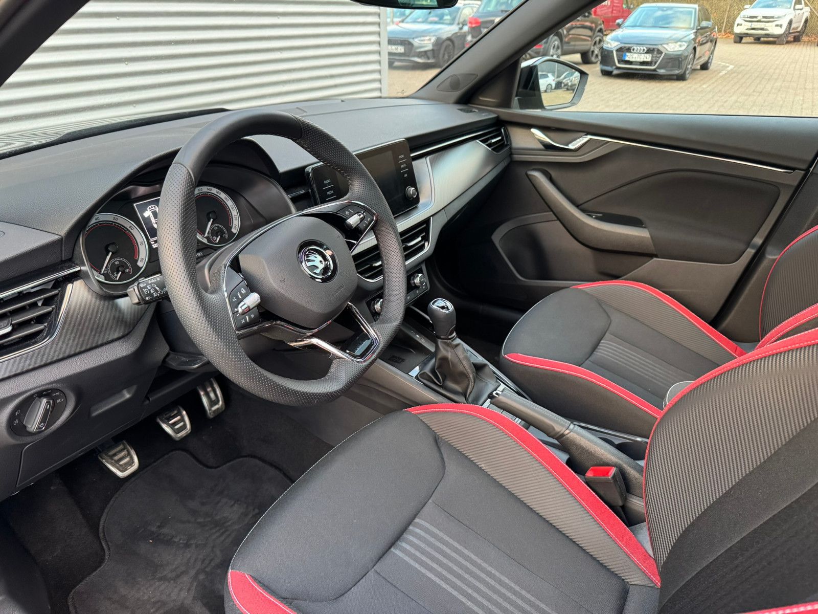 Fahrzeugabbildung SKODA Kamiq Monte Carlo 1.5 TSI Tempomat LED Kamera