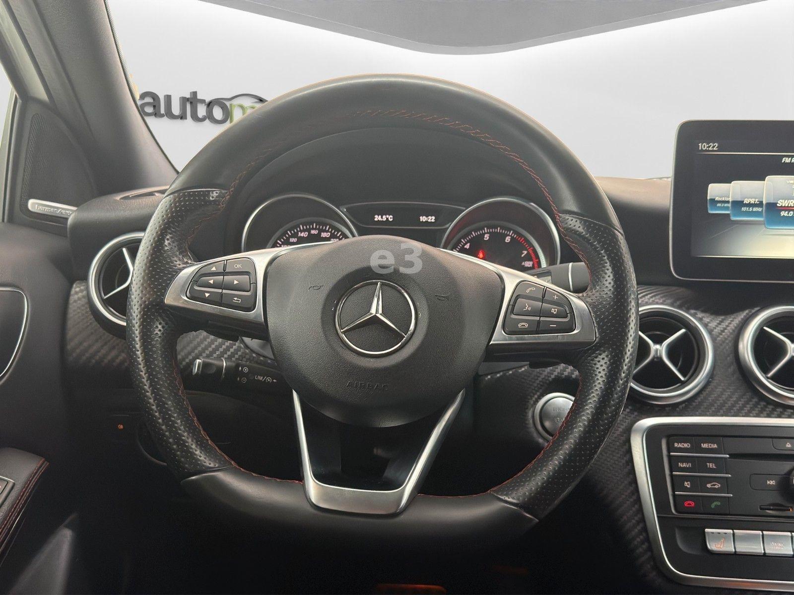 Mercedes-Benz A 250 AMG Sport (Line);KAMERA;SCHIEBEDACH;NAVI