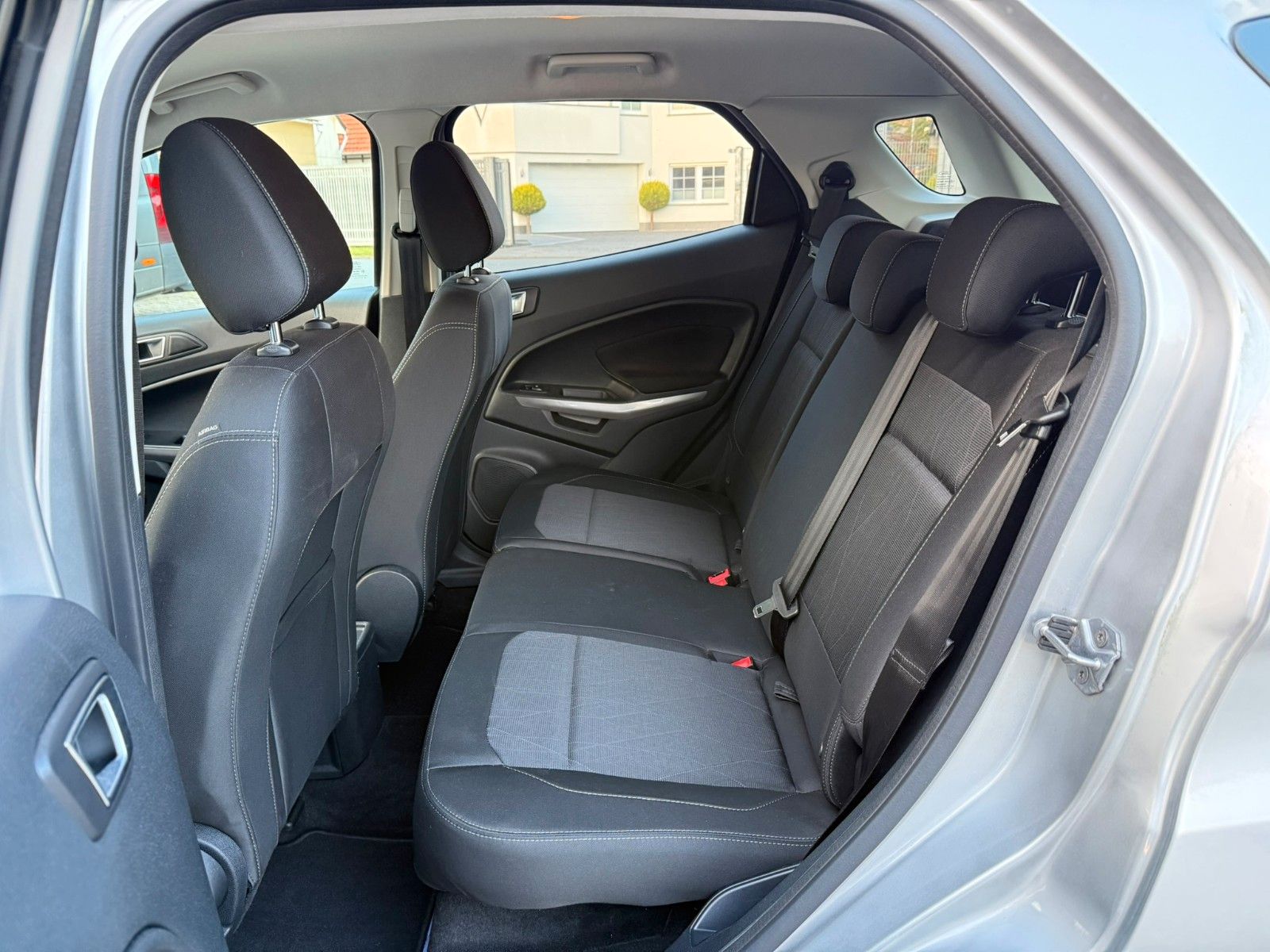 Fahrzeugabbildung Ford EcoSport Trend COOL&CONNECT+SITZHZG+WINDSCH HZG+