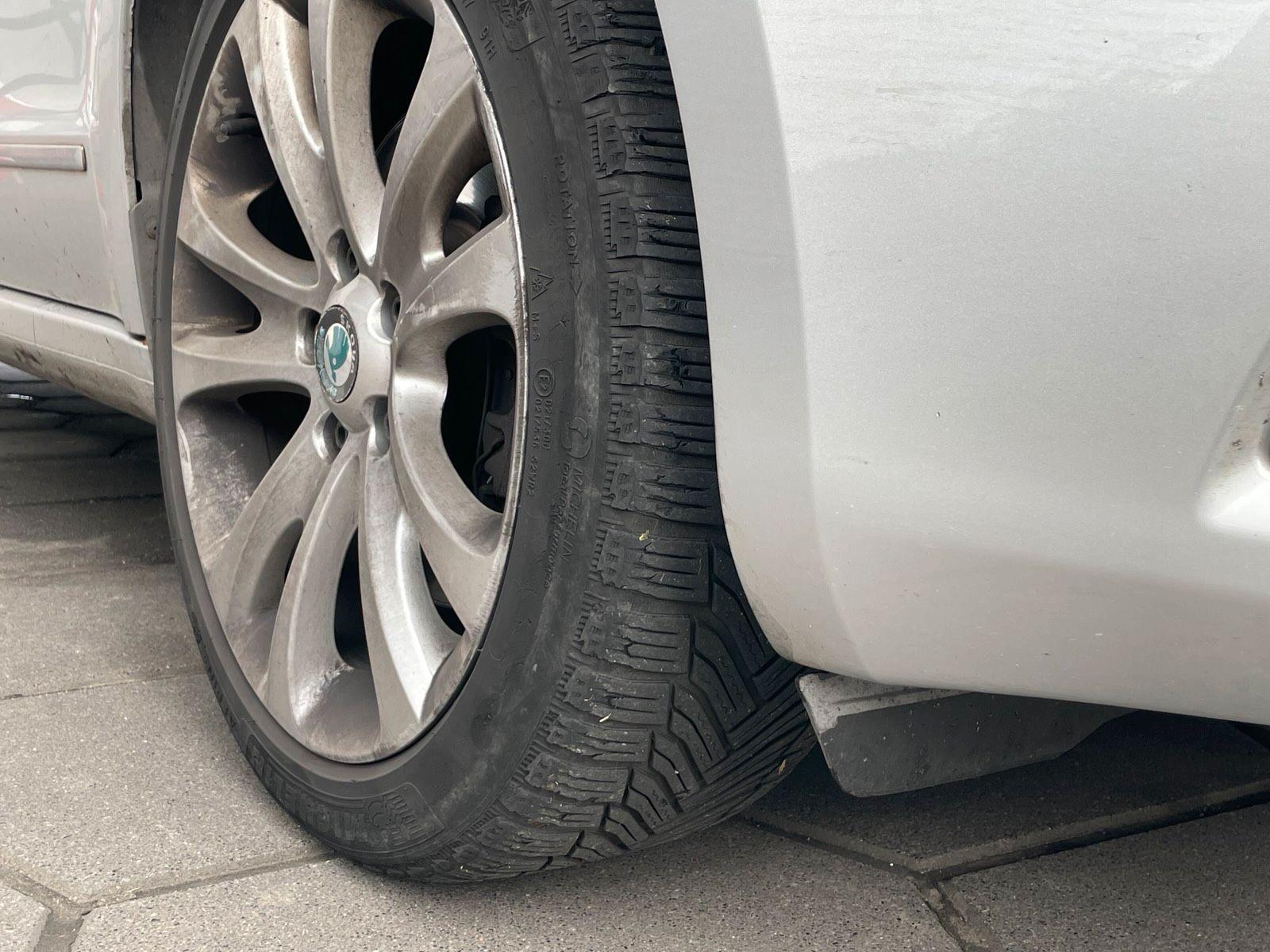 Skoda Superb 2012 — photo 9