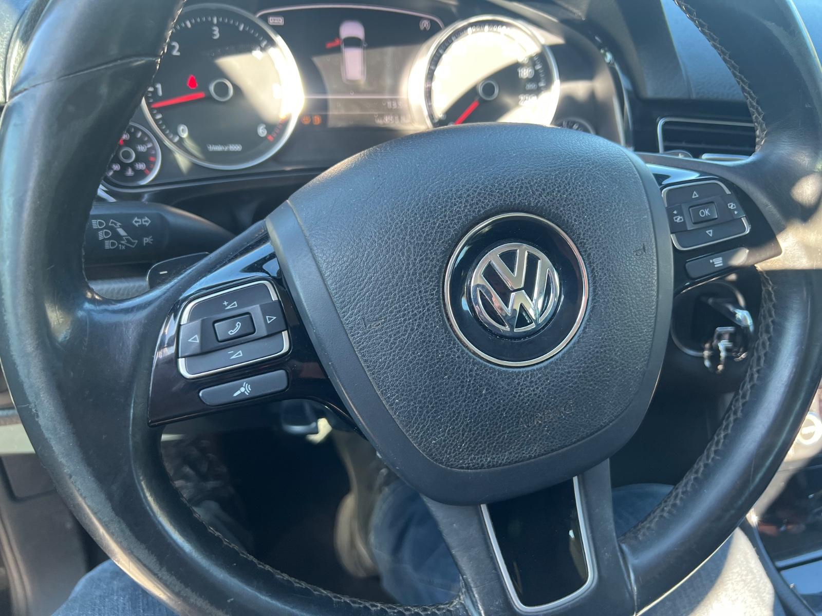 Volkswagen Touareg V6 TDI 245ch - 1 ère main - Carnet entretien - Attelage - Navi - Clim