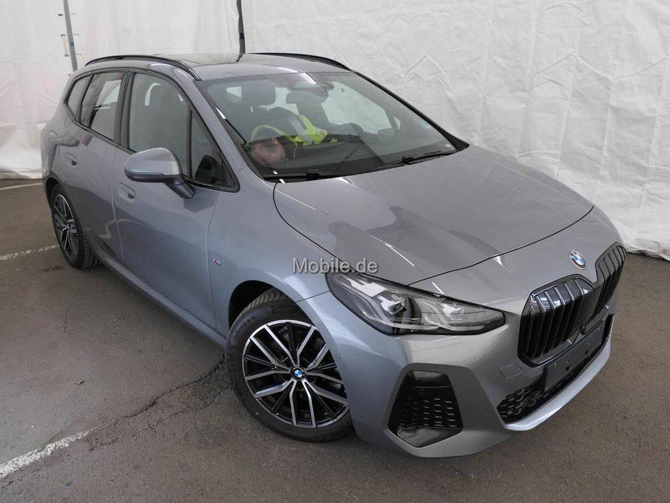 BMW 223 Active Tourer - Bild 2