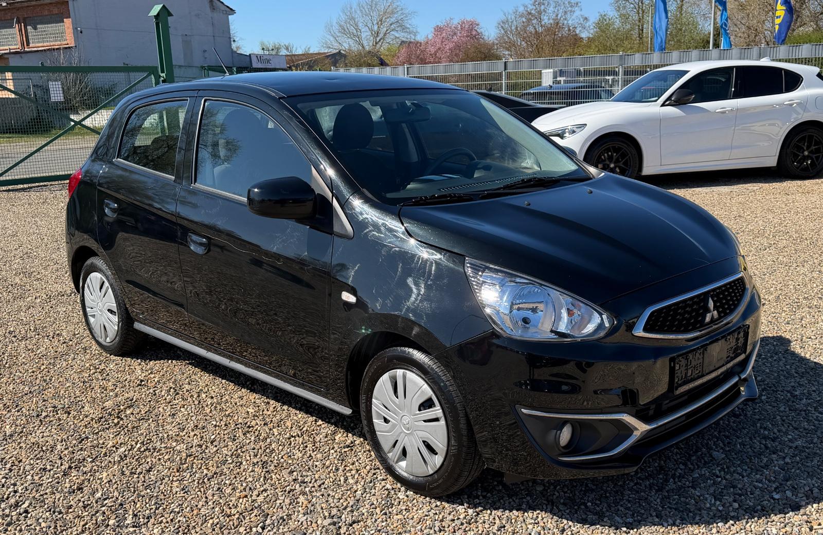 Mitsubishi Space Star Diamant Edition mit Klima Fahrbereit