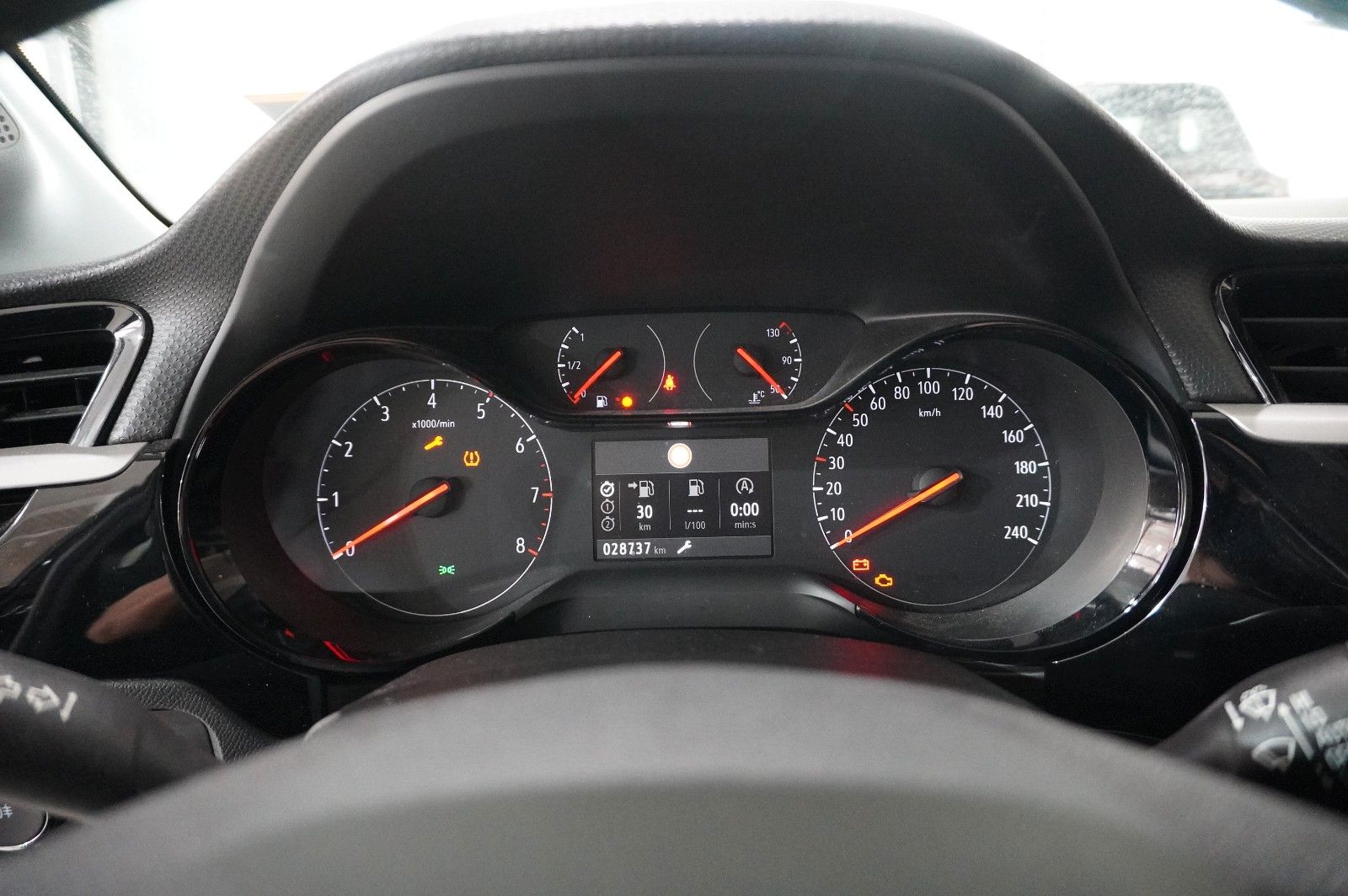 Fahrzeugabbildung Opel Corsa F 1.2 EDITION NAVI/TEMP/PDC/SPORT/DAB+