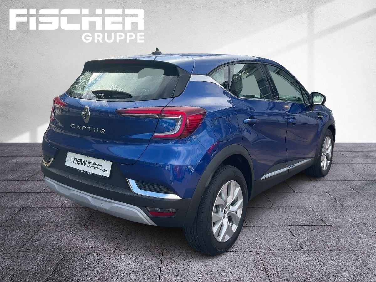 Fahrzeugabbildung Renault Captur INTENS TCe 140 EDC - mit KI generiert/bearbeitet