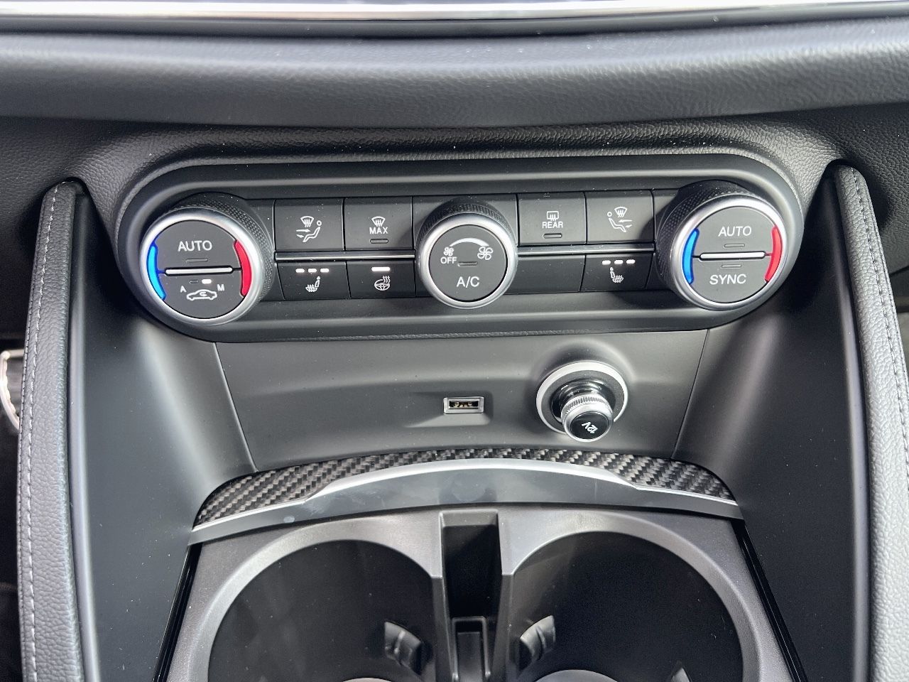 Alfa Romeo Stelvio - Bild 15
