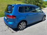 Volkswagen Touran 1.5 TSI DSG Highline R- Line - 7 Sitze  - VW Touran von privat