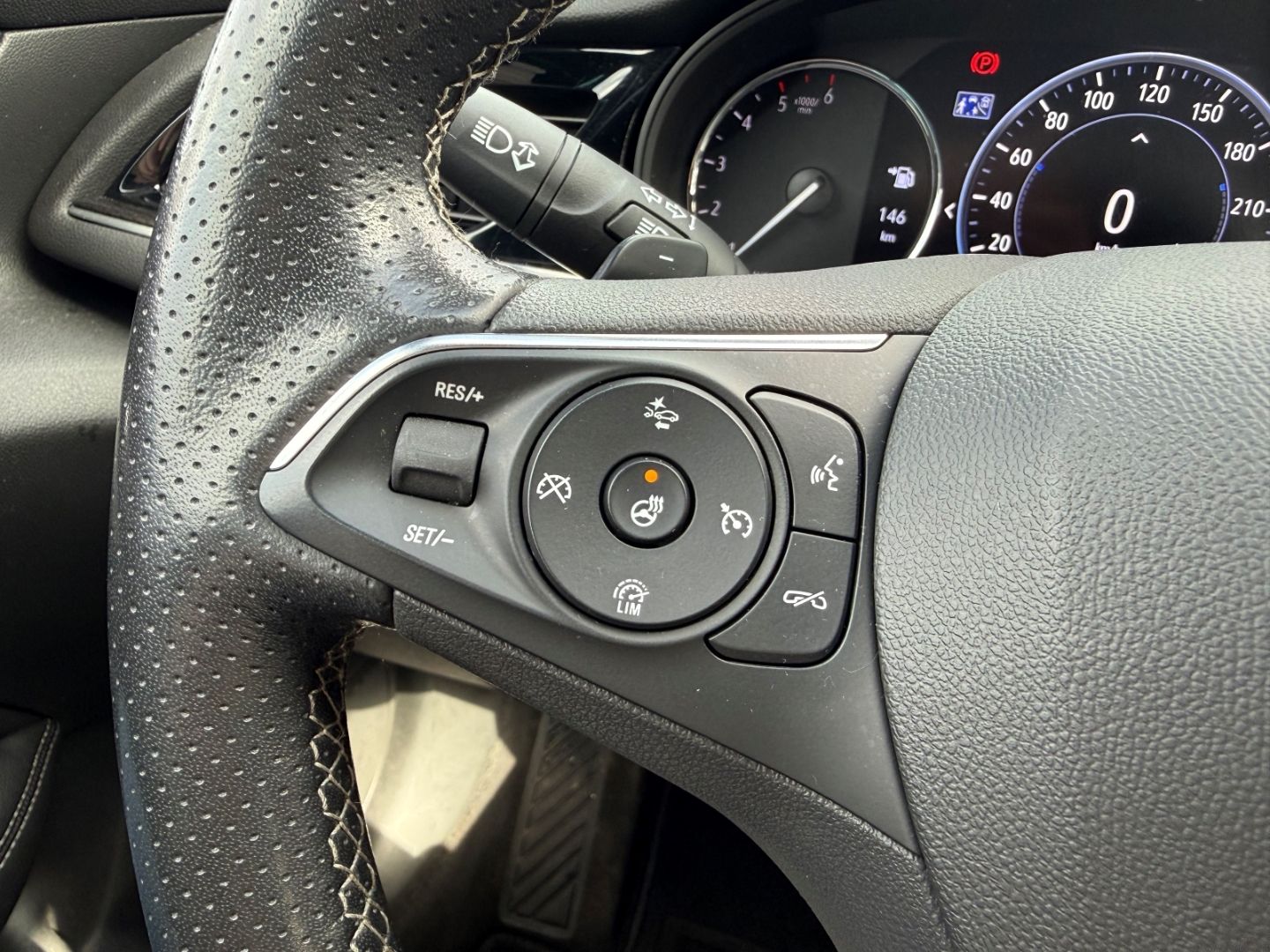 Fahrzeugabbildung Opel Insignia B Sports Tourer Ultimate mit AHK
