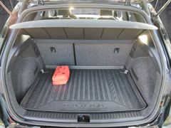 Fahrzeugabbildung Seat Arona FR+1.5+TSI+FULL-LINK+NAVI+PDC+TEMPOMAT+