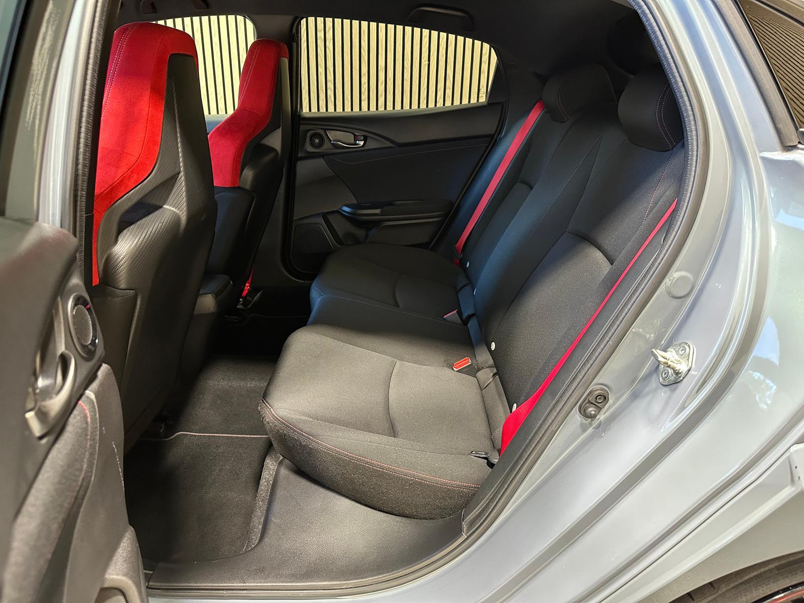 Honda Civic Type R 320 ch • 2.0 VTEC Turbo • 82 300 km • Boîte manuelle 6 • ACC • GPS • Caméra