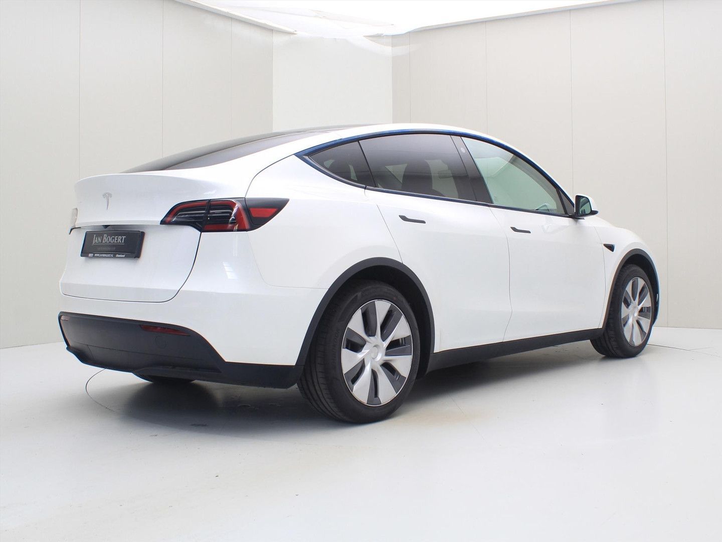 Tesla Model Y Standard RWD Plus 299pk 95.8% SoH [ AMD imagem 2