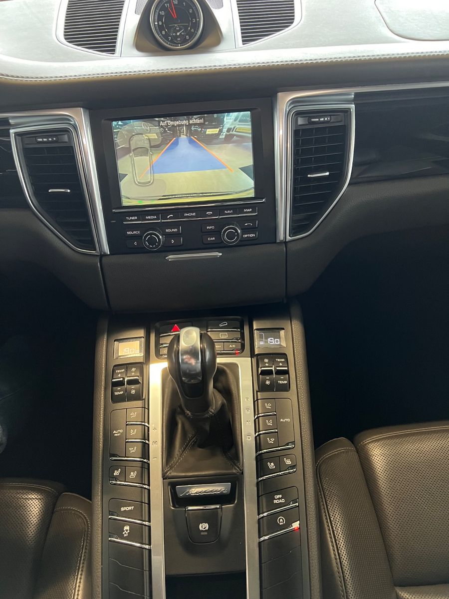 Fahrzeugabbildung Porsche Macan S *SITZBELÜFTUNG*PANORAMADACH*