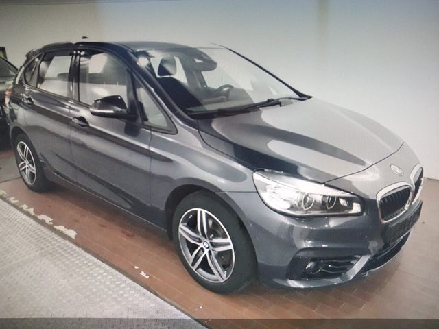 BMW 218 Active Tourer Sport Line Topausstattung !