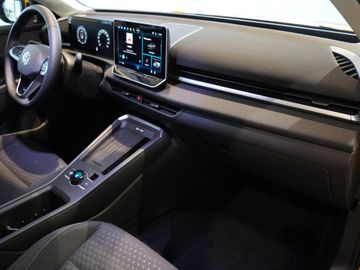 Volkswagen T-Roc - 12