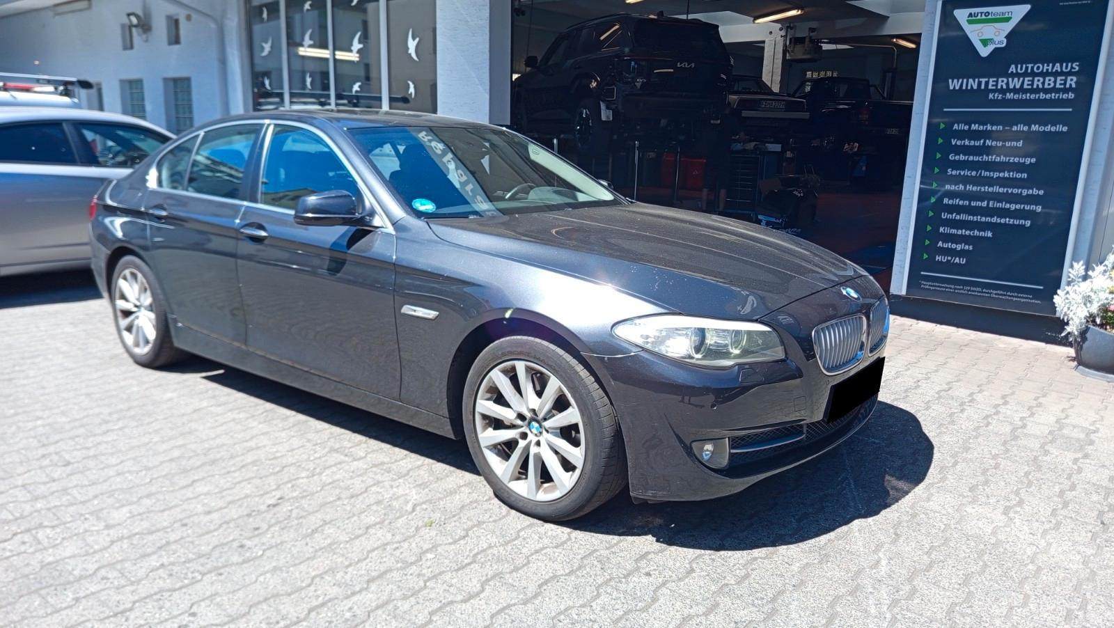 BMW 550 i xDrive Limousine NAVI*SCHIEBEDACH*STANDHZG