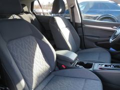VW Golf VIII 2.0 TDI Move DSG LED Navi ACC Rfk 16'' VW Golf VIII 2.0 TDI Move DSG LED Navi ACC Rfk 16''