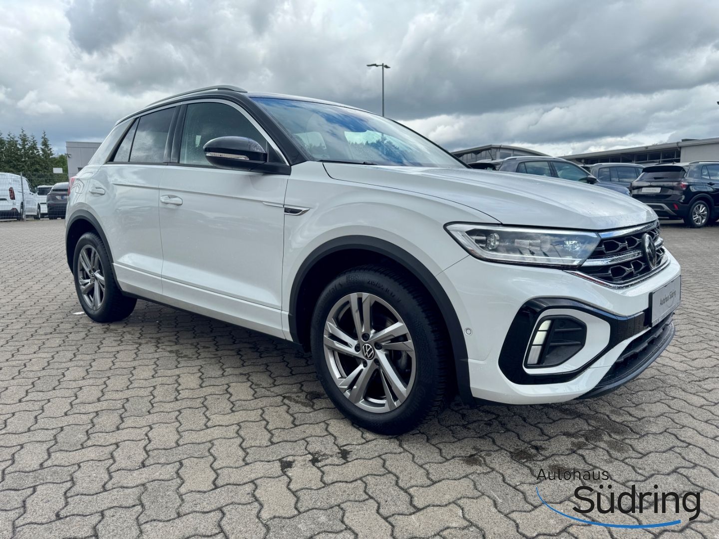 T-Roc 1,5 TSI R-Line DSG AHK Navi AppConnect