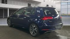 Fahrzeugabbildung Volkswagen Golf VII 1.5 TSI DSG IQ.DRIVE ACC Pano Standhzng