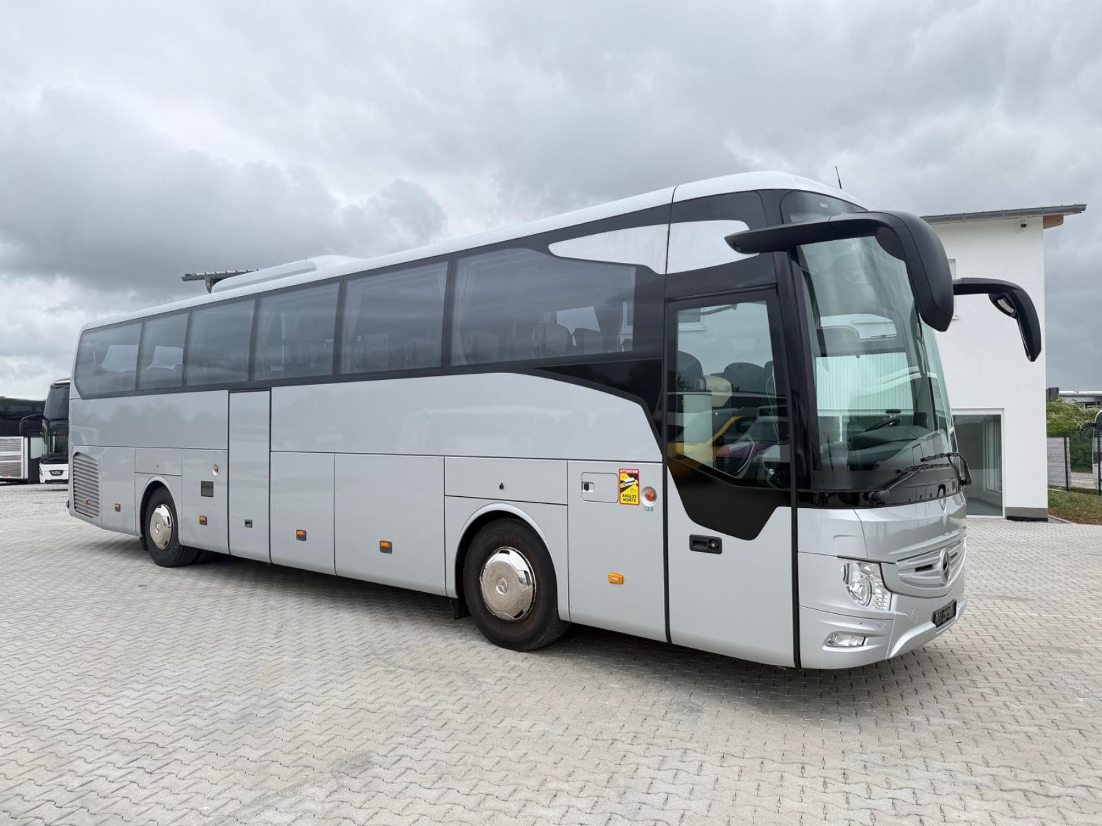 Mercedes-Benz Tourismo 15 RHD