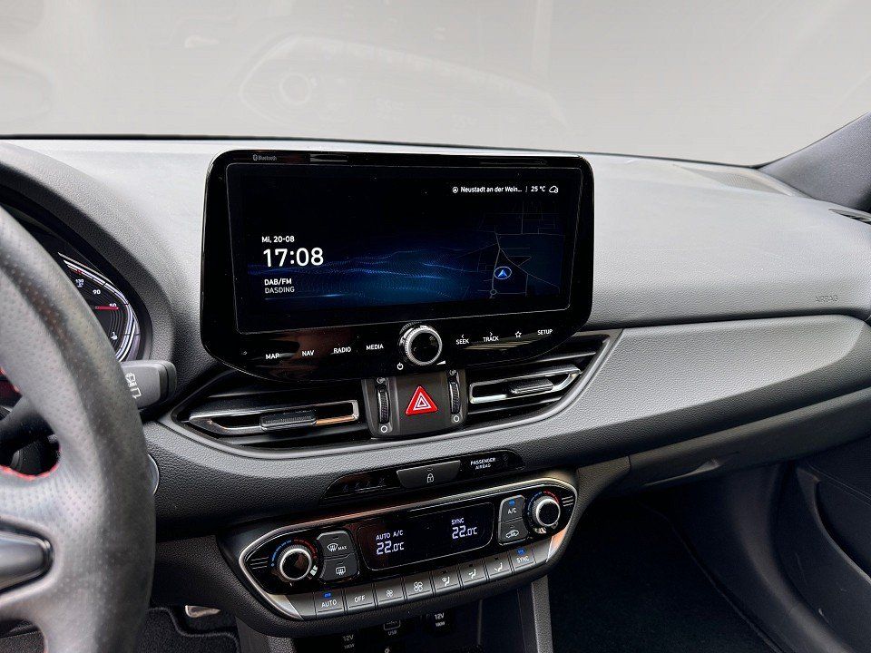 Fahrzeugabbildung Hyundai i30 Kombi 1.5T 160PS 48V N LINE