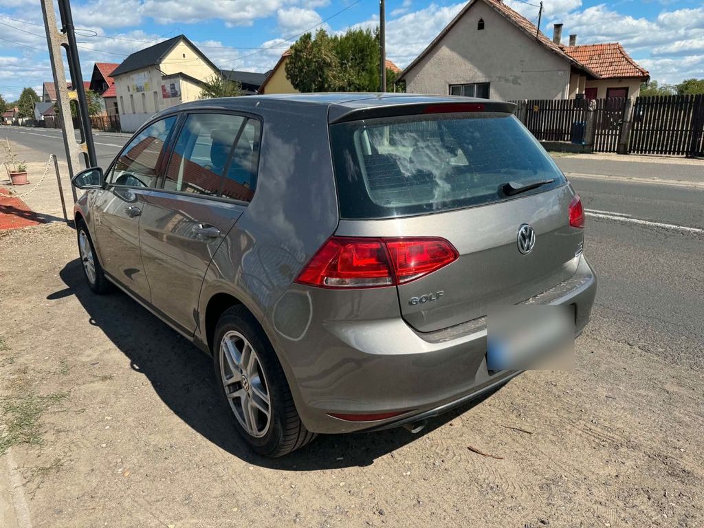 Image of Volkswagen Golf