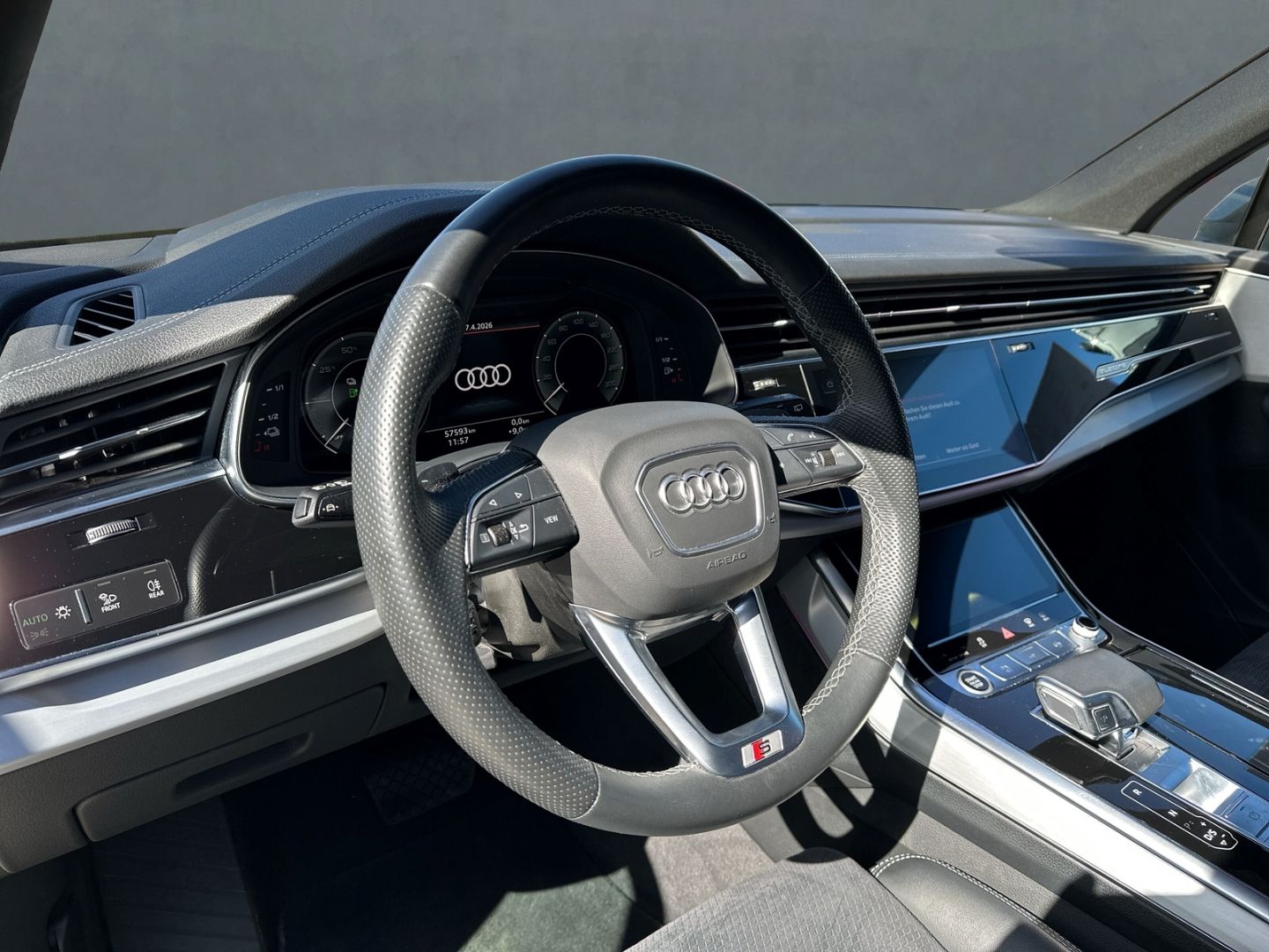 Q7 55 TFSI e quattro S line S-line Sportpaket HU
