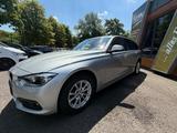 BMW 316 Baureihe 3 Touring 316 d Advantage LED*NAVI* - BMW 316 mit Diesel-Antrieb: Kombi
