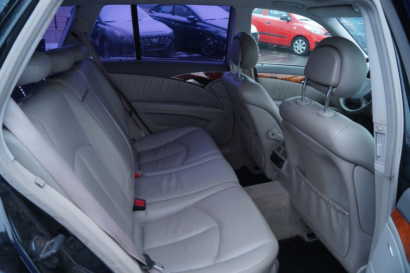 Fahrzeugabbildung Mercedes-Benz E 320 CDI T AVANTGARDE