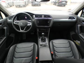 Volkswagen Tiguan - 8