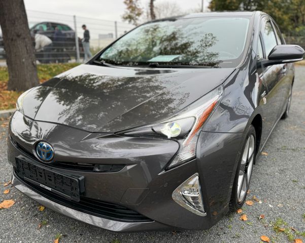 Toyota Prius 1.8-l-VVT-i Executive