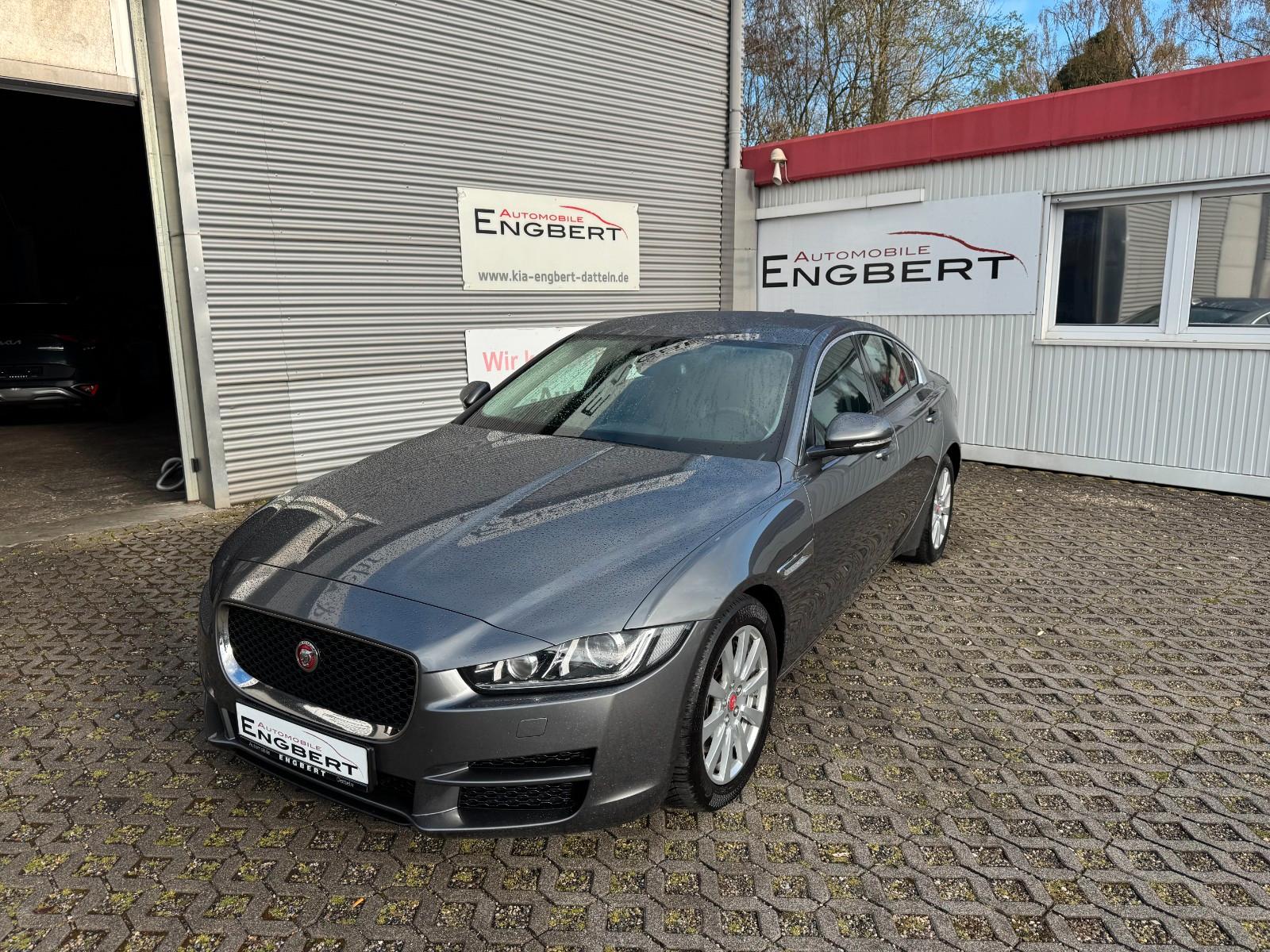Jaguar XE 2,0L Automatik Pure Benzin*Navi*AWR*Garantie*