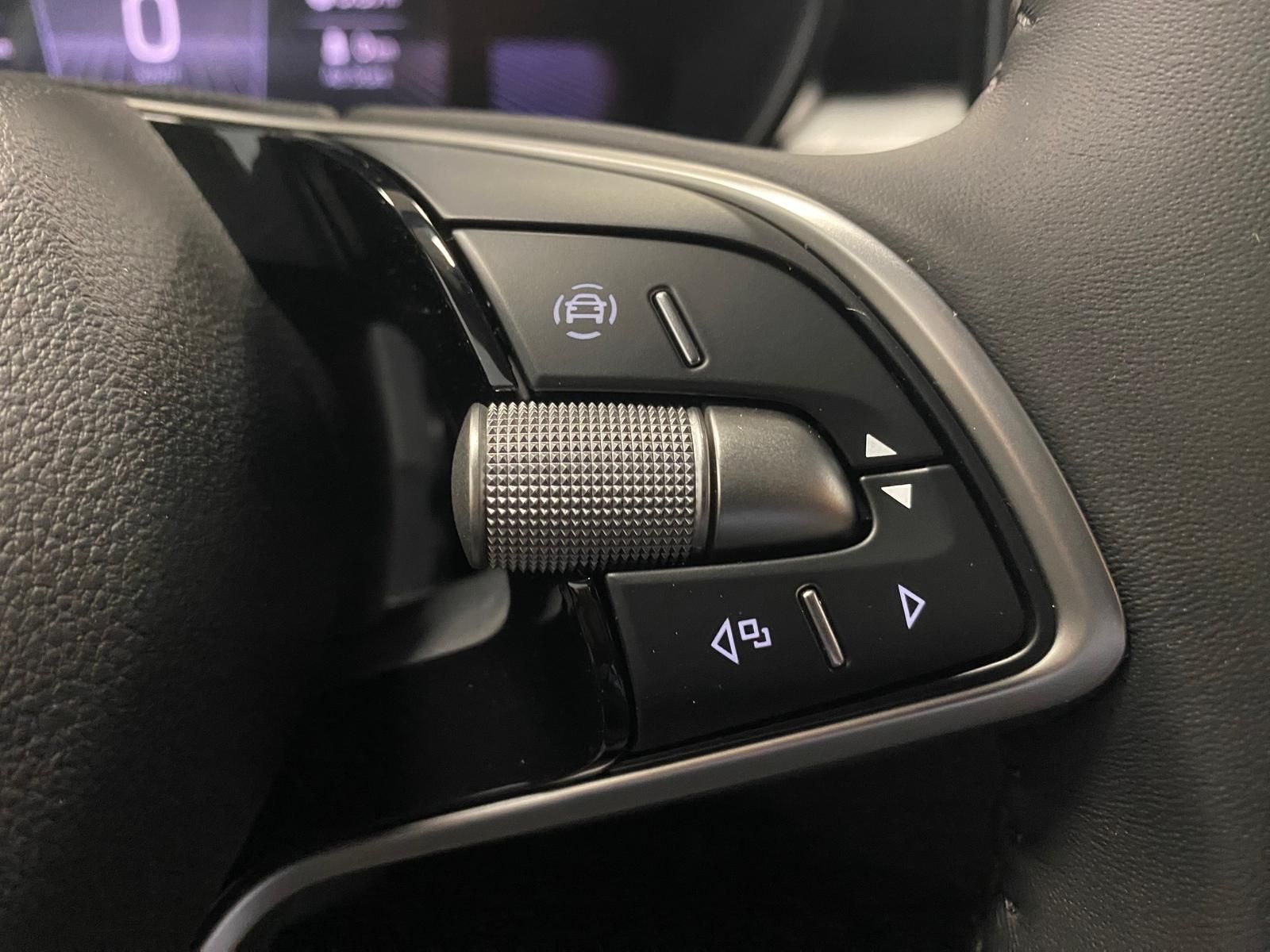 Fahrzeugabbildung SKODA Fabia Selection APP+KLIMA+RFK+PDC+SITZHEIZ+Andro
