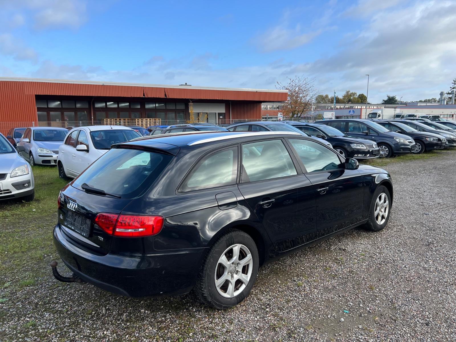 Audi A4 2011 — photo 6