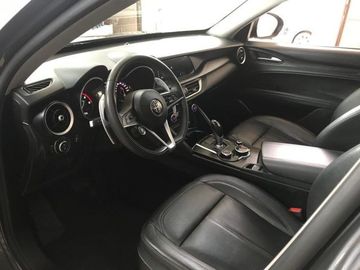 Alfa-Romeo Stelvio - 4