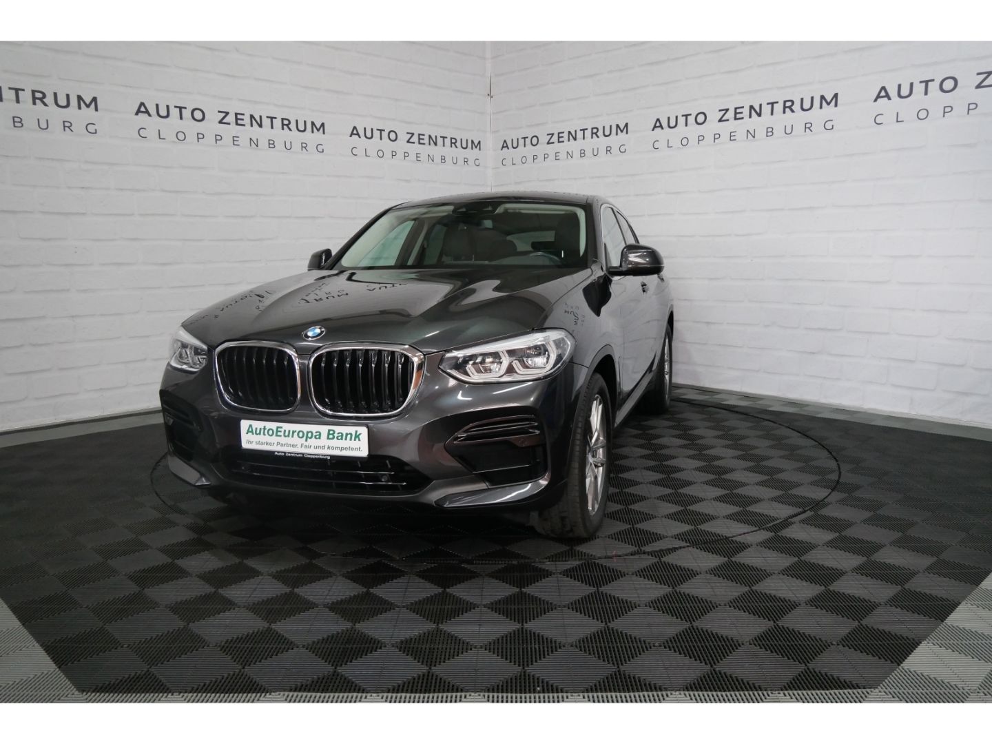 BMW BMW X4 30 i xD Advantage LED+Navi+Leder+HUD+Cam+19