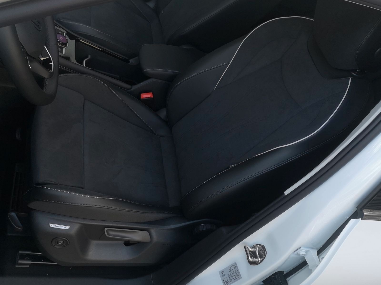 Volkswagen Tiguan - Bild 17