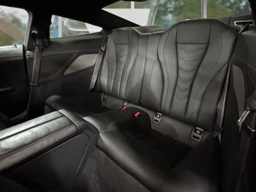 BMW M850 - 8
