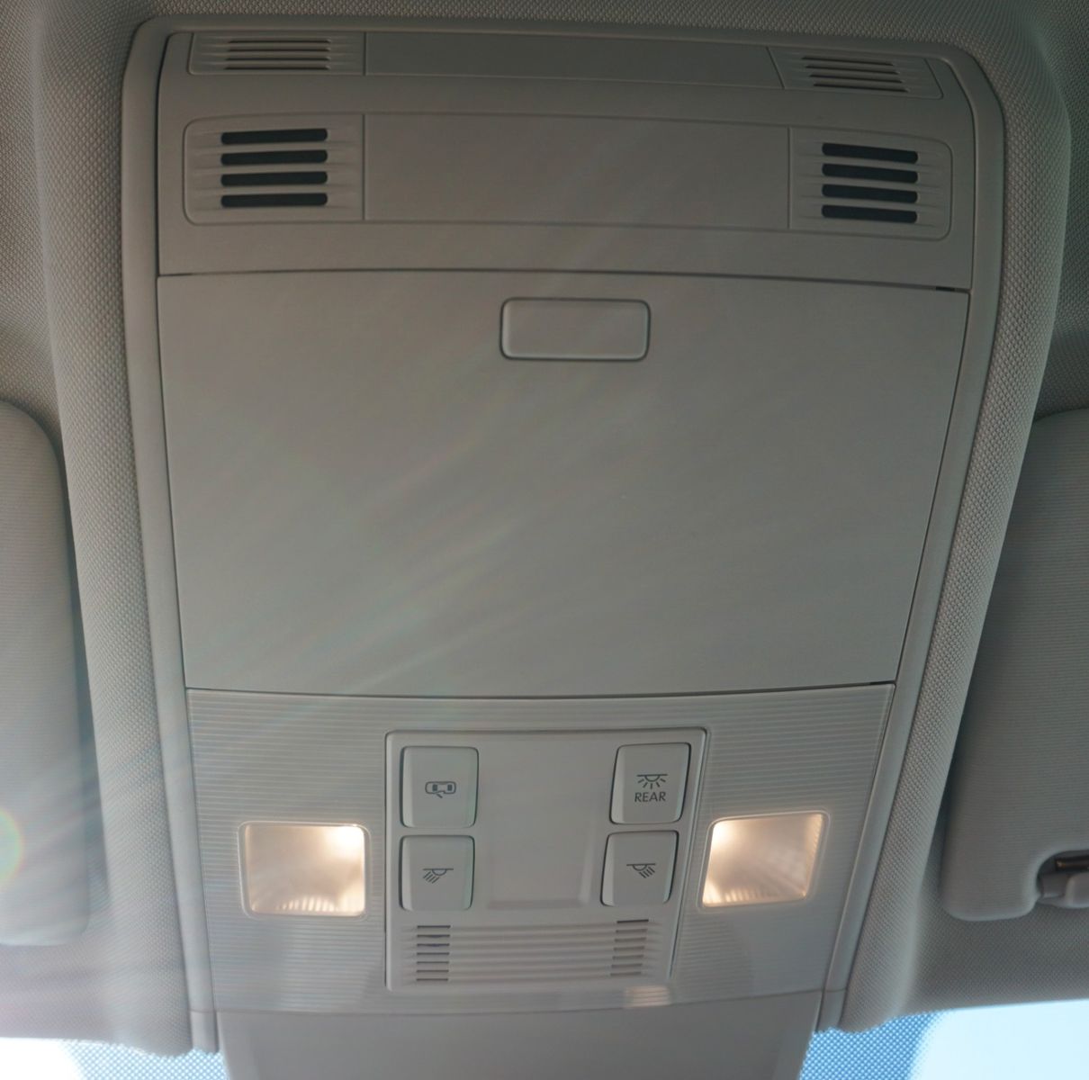 Fahrzeugabbildung Volkswagen Tiguan Comfortline BMT, LED,Navi,PDC, AHK el.