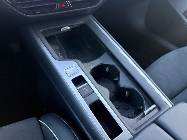 Passat Business 1.5 eTSI AHK Navi 360 Kamera