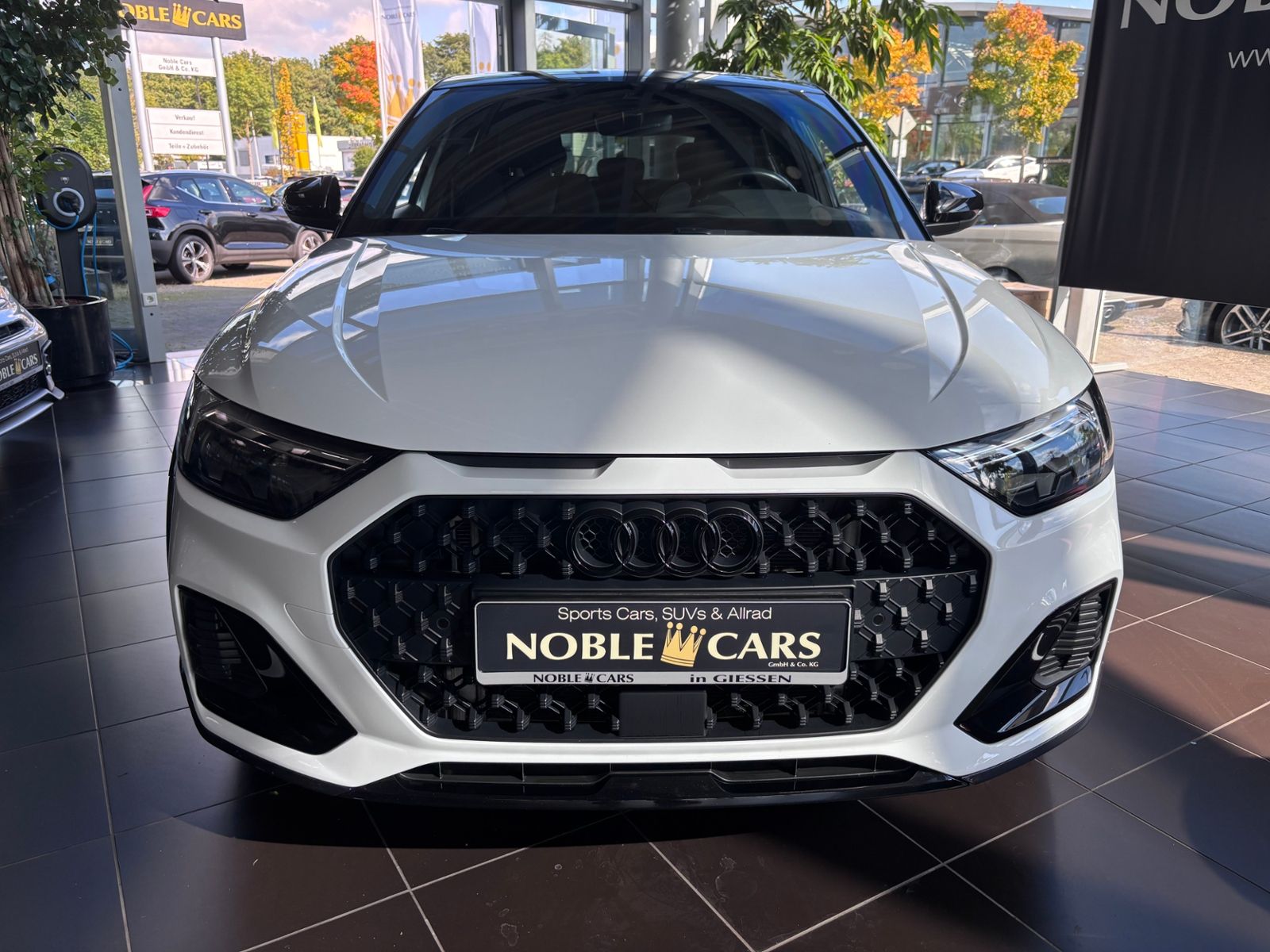 Fahrzeugabbildung Audi A1 citycarver 35 TFSI S-Line CARPLAY AHK LED