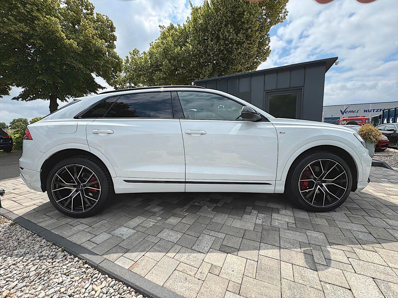 Fahrzeugabbildung Audi Q8 55 TFSI quattro S-Line Plus *ACC*Head Up*22'