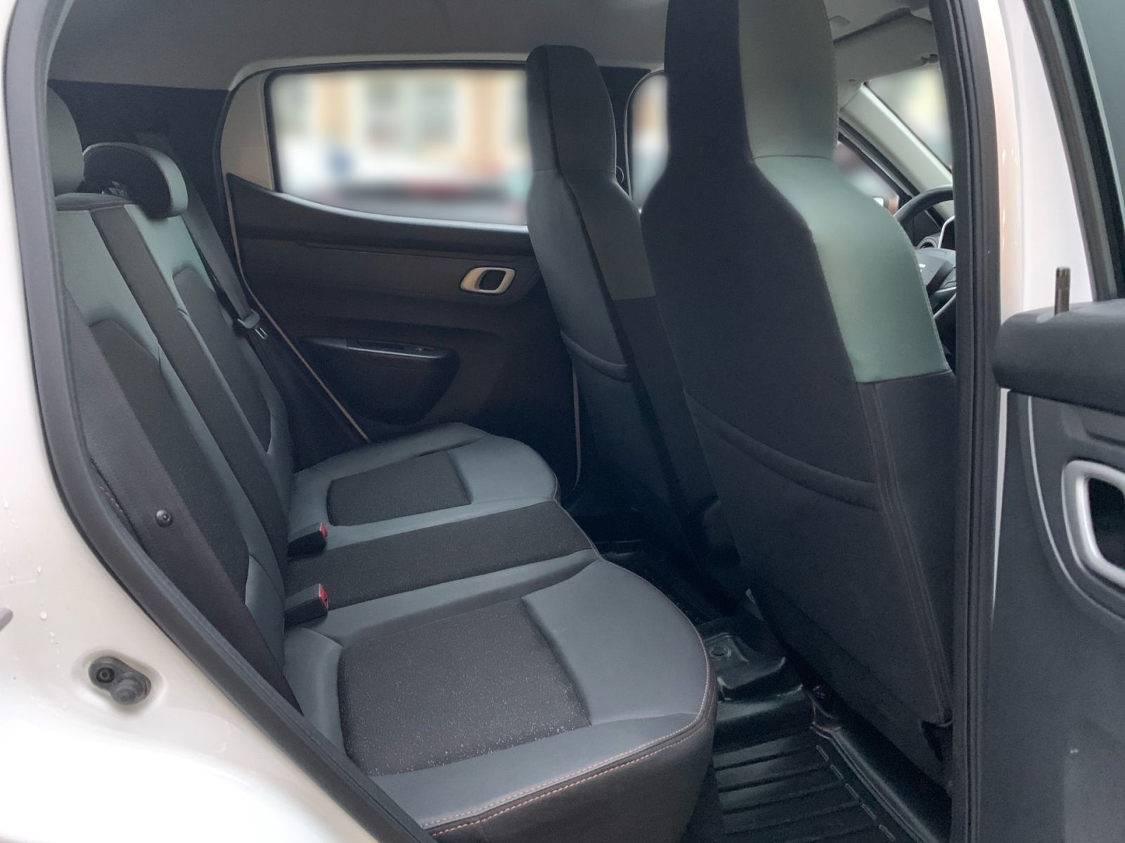 Fahrzeugabbildung Dacia Spring Electric 65 Extreme