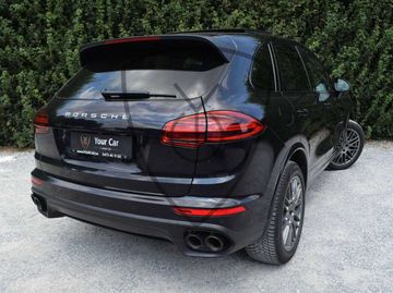 Porsche Cayenne - 3